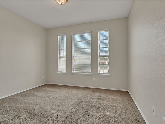 4th image of 9028 Zubia Ln