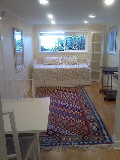 2nd image of 2108 Lyon Ave
