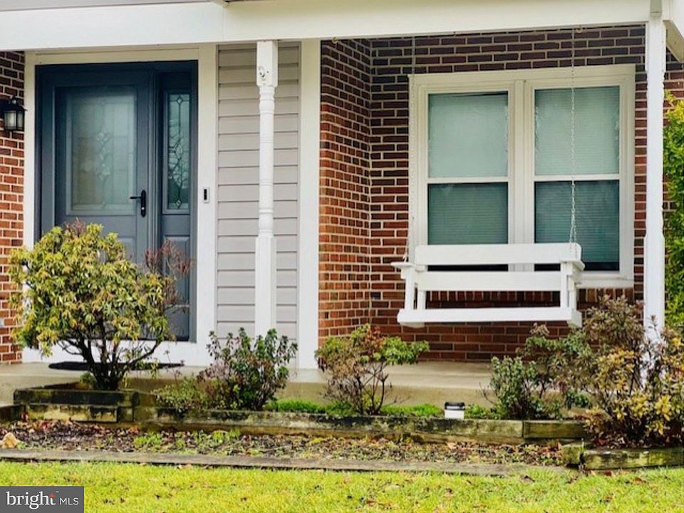 2nd image of 14216 Greenview Dr
