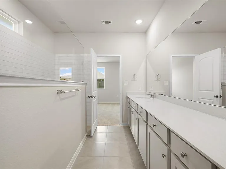 113 Coleto Trl — Photo 26