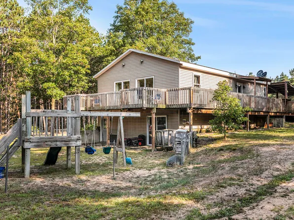 5657 E Holton Whitehall Rd, Holton, MI 49425