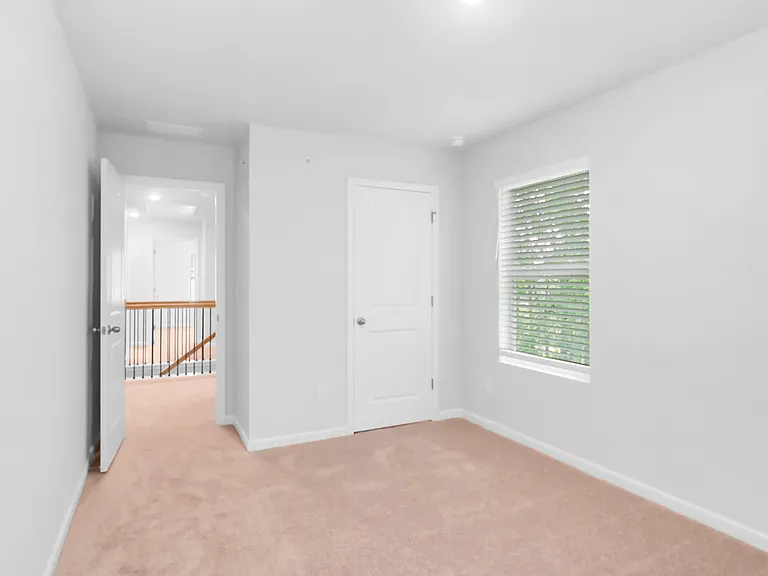 371 Lanier Cir — Photo 18