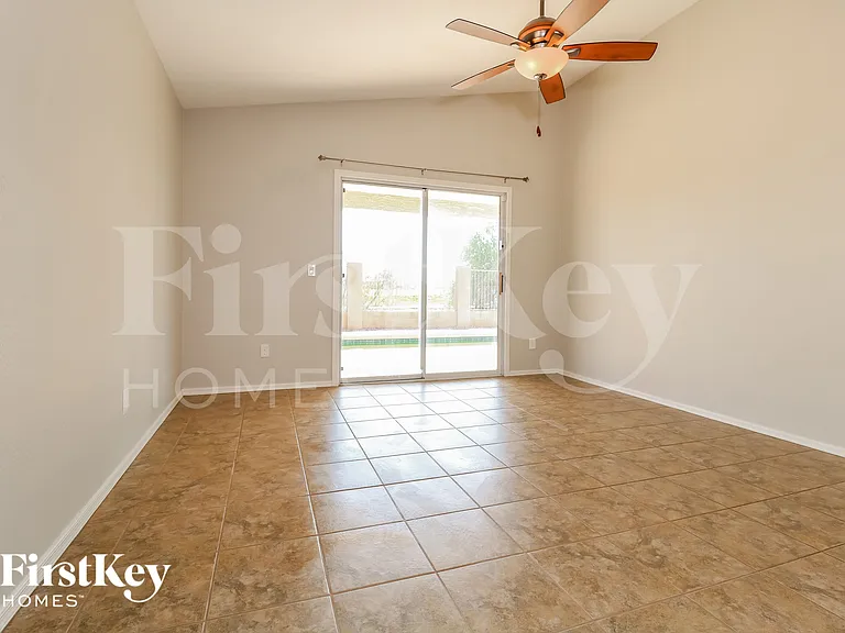 1071 S 224th Ln — Photo 6