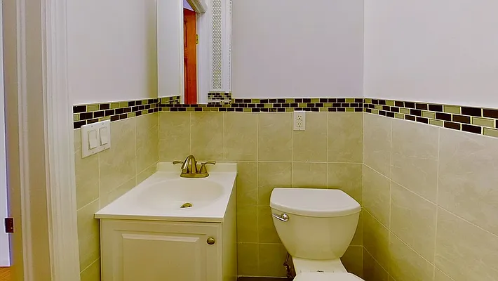 Rented by Bold New York | media 10