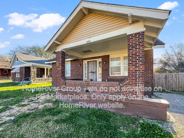 880 N Watkins St — Photo 14