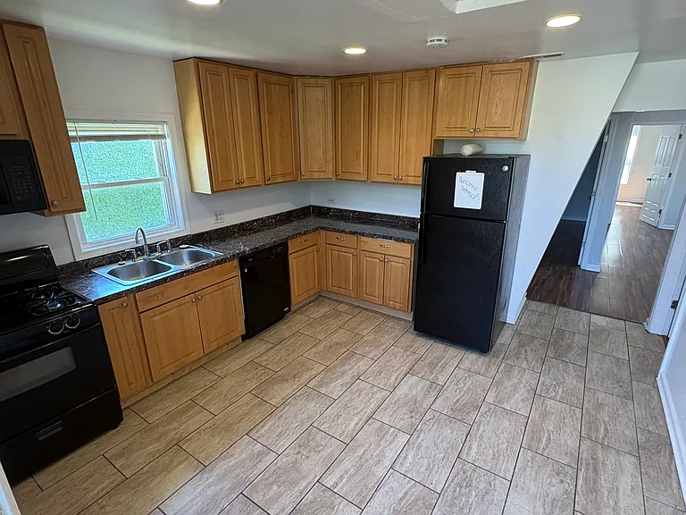 8513 S Sangamon St #2 — Photo 9