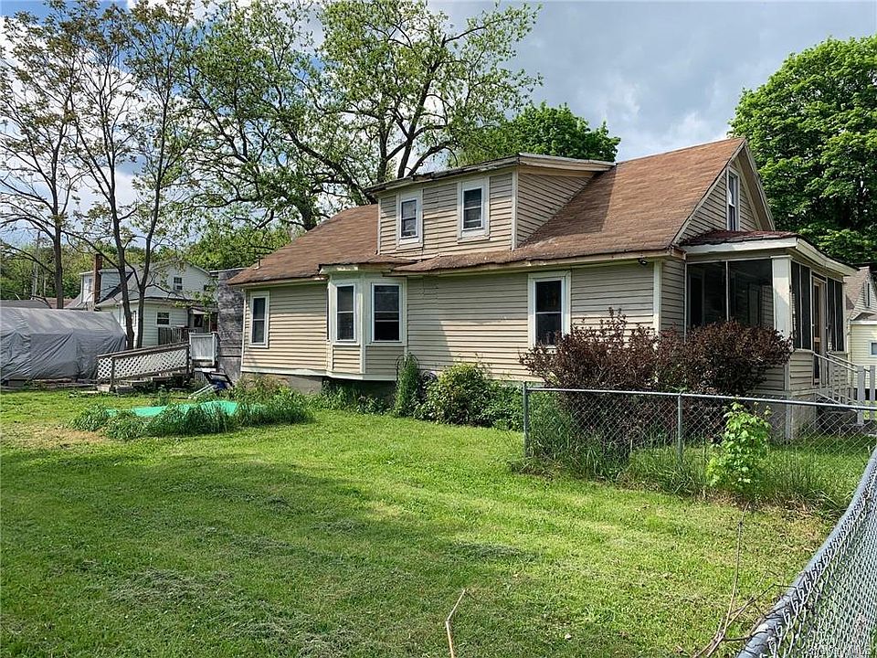 1st image of 9 S Dix Ave