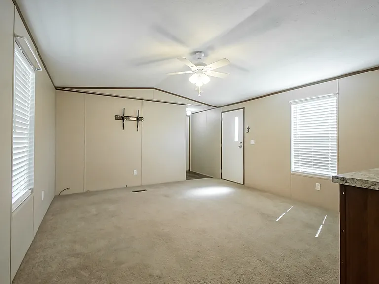 12990 Laws Ln — Photo 2