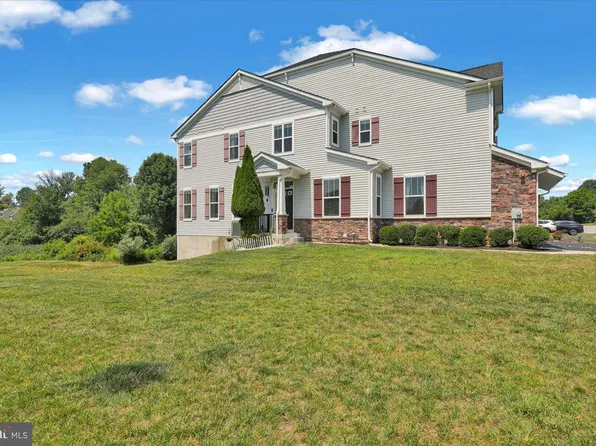 3250 Krista Ln, Chester Springs, PA 19425