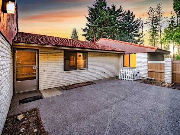8216 N Lemon Ln, Nine Mile Falls, WA 99026