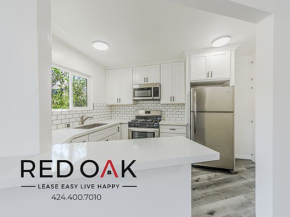 2nd image of 4630 Venice Blvd #14