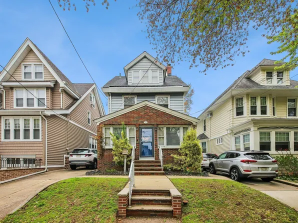 78 West 38th Street image 1 of 27