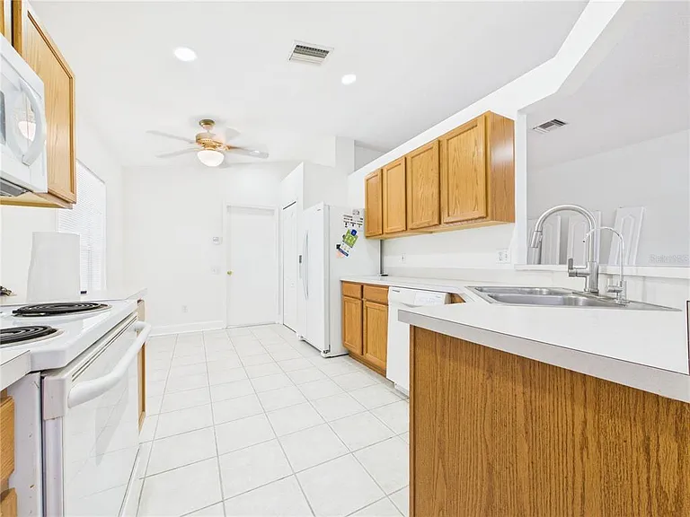 10553 Egret Haven Ln — Photo 38