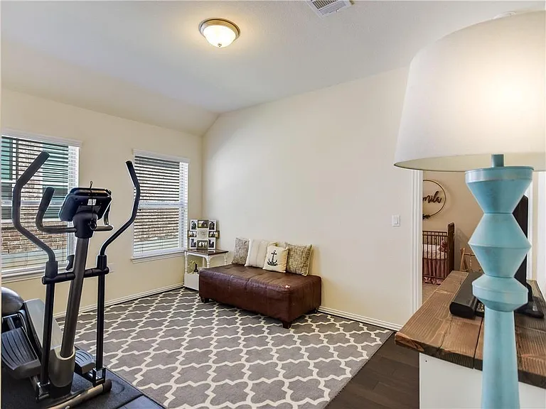 701 Cardenas Ln — Photo 12