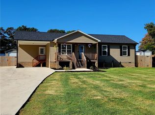 2075 Old Plank Rd, Sophia, NC 27350