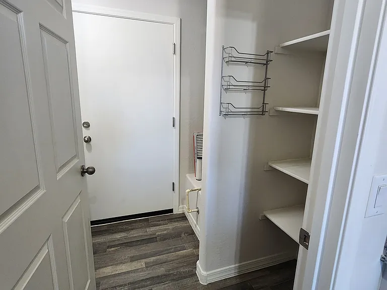 70 W Cottonwood Ln — Photo 13