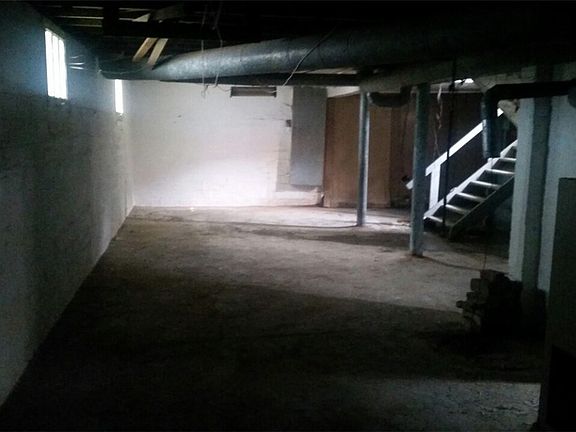 5th image of 3749 E 143rd St
