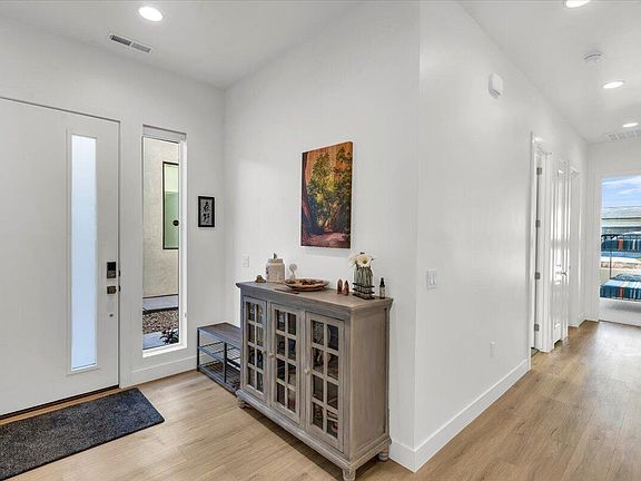 3rd image of 2849 E Church Oak Dr