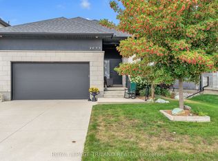 2400 Red Thorne Ave, London, ON N6P0E7