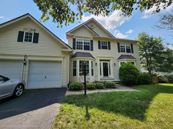 9215 Arrington Farm Ct, Manassas, VA 20111