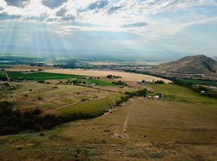 11928 N Maple Leaf Pl, Cove, UT 84320