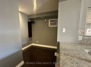 1531 Queen St E, Toronto, ON M4L 1E5