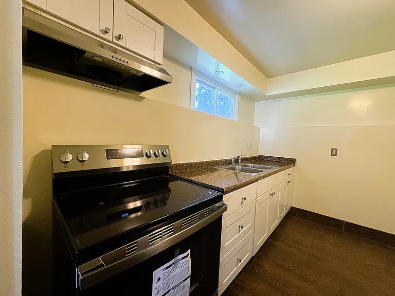 1034 Fenton St #1 — Photo 6