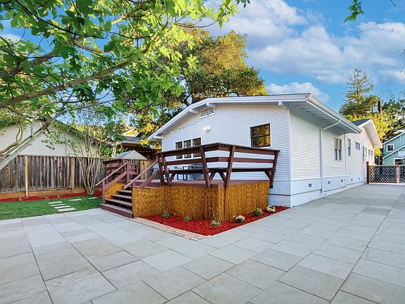 4th image of 321 Johnson Ave
