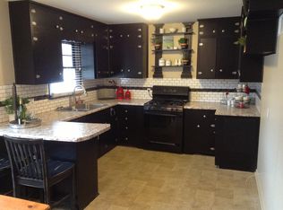 1404 NE 66th St, Gladstone, MO 64118