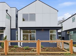 809 S Sullivan St #B, Seattle, WA 98108