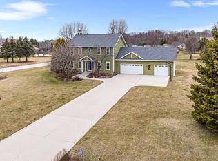 W1808 High View Ct, Sheboygan, WI 53083