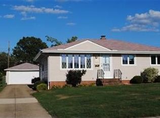 7265 Nobb Hill Dr, Parma, OH 44130