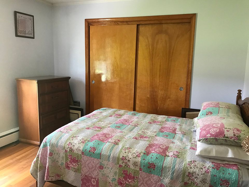 2nd image of 25014 Nancock Gardens Rd