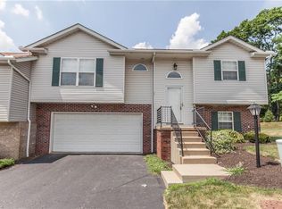 83 River Ridge Ln, Munroe Falls, OH 44262