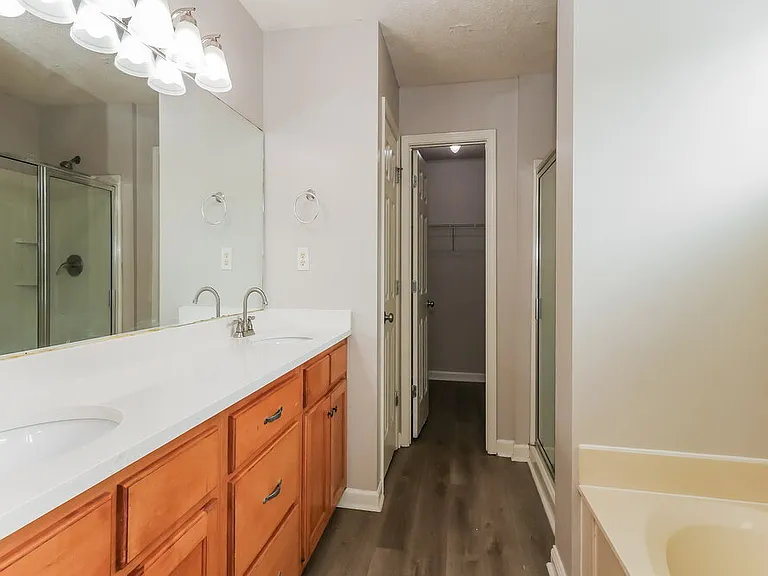 5520 Amanda Belle — Photo 11