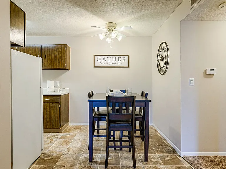 One Bedroom A (Traditional) - 1 Bed / 1 Bath - 720 Sq.Ft.