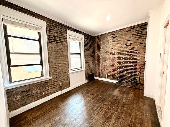 4th image of 201 E 61st St APT 7