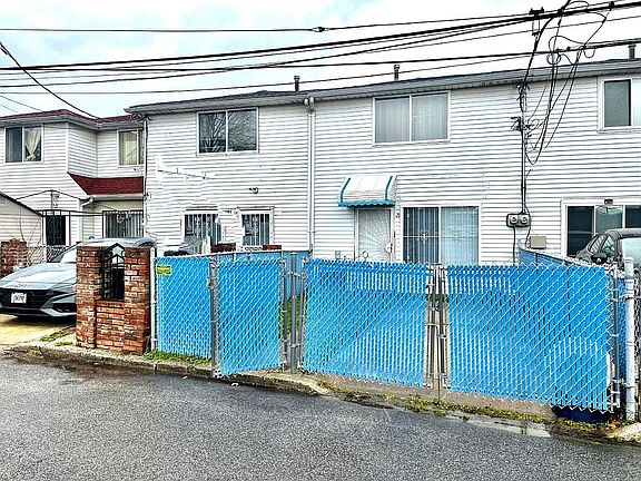 3rd image of 21 Thelma Ct