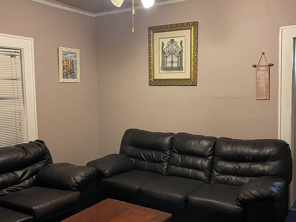 1609 W Raleigh Blvd #1