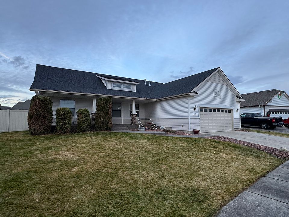 1st image of 1828 E Bobwhite Ln