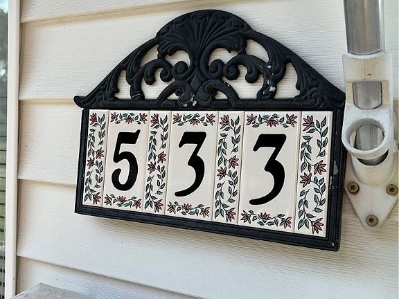 2nd image of 533 Denison Ave