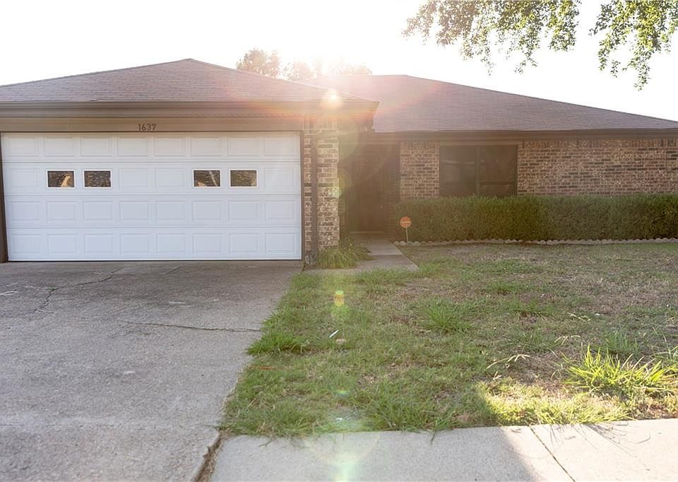 1st image of 1637 Windsor Dr