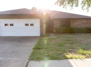 1637 Windsor Dr, Mesquite, TX 75149