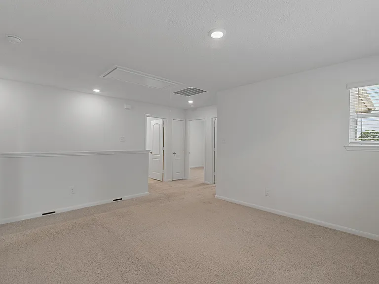 647 Ash Mill Dr — Photo 10