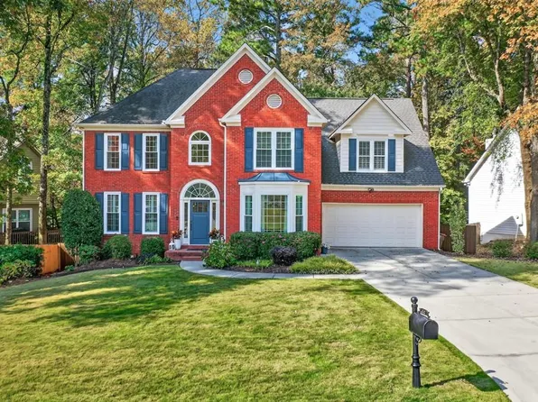 310 Creekside Dr, Johns Creek, GA 30022