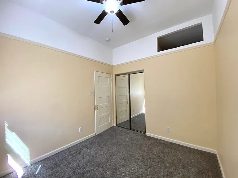 832 Georgia St #B — Photo 12