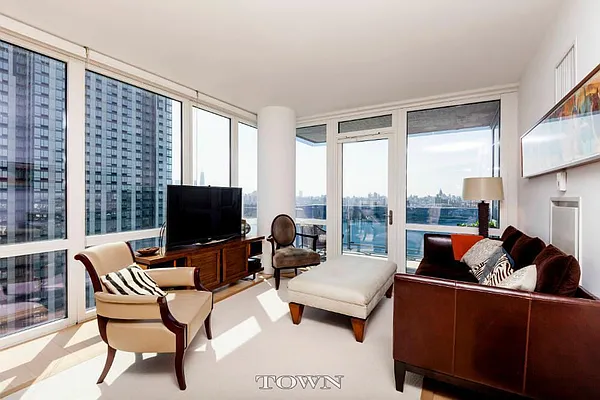 Rented by Town Residential | media 39