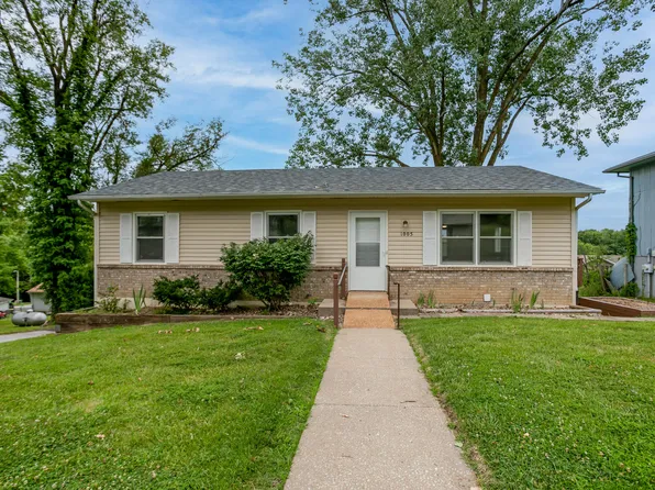 1005 Hilldell Dr, Boonville, MO 65233