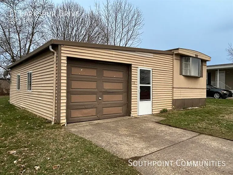 11 Larkspur Dr — Photo 9