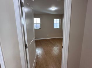 6958 Noble Ave, Van Nuys, CA 91405